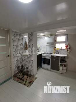 2-к квартира, вторичка, 61м2, 1/4 этаж