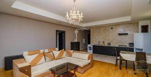 2-к квартира, вторичка, 72м2, 1/10 этаж