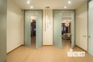 3-к квартира, вторичка, 115м2, 10/14 этаж