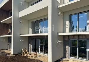 4-к квартира, вторичка, 93м2, 1/4 этаж