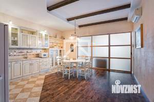 3-к квартира, вторичка, 146м2, 3/8 этаж