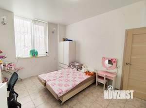 2-к квартира, вторичка, 42м2, 1/4 этаж