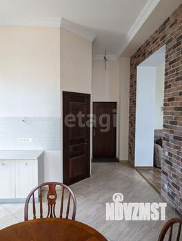 2-к квартира, вторичка, 61м2, 2/2 этаж