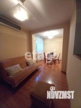 2-к квартира, вторичка, 55м2, 1/4 этаж