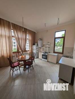 2-к квартира, вторичка, 61м2, 2/2 этаж