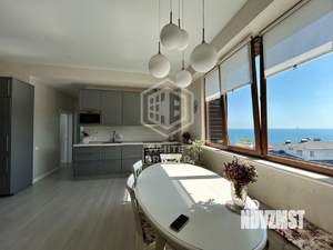 4-к квартира, вторичка, 196м2, 6/6 этаж