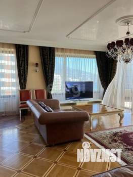 3-к квартира, вторичка, 138м2, 7/15 этаж