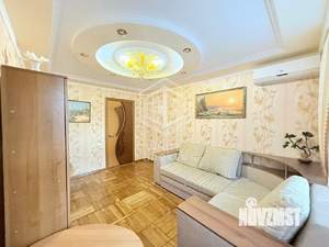 2-к квартира, вторичка, 44м2, 1/4 этаж