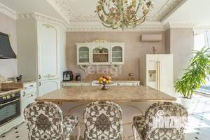 3-к квартира, вторичка, 147м2, 2/13 этаж