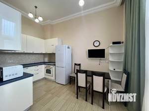 1-к квартира, вторичка, 62м2, 2/10 этаж