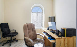 4-к квартира, вторичка, 60м2, 2/2 этаж