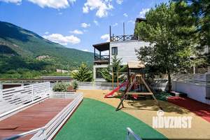 2-к квартира, вторичка, 54м2, 1/3 этаж