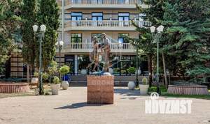 Студия квартира, вторичка, 65м2, 2/10 этаж
