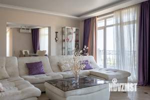 4-к квартира, вторичка, 182м2, 4/8 этаж