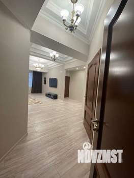 2-к квартира, вторичка, 105м2, 1/5 этаж