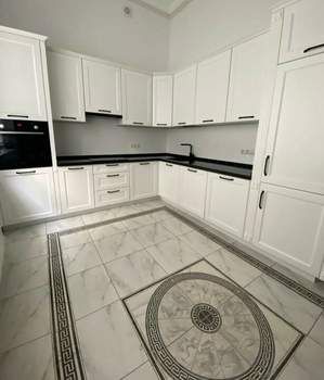 3-к квартира, вторичка, 110м2, 3/8 этаж