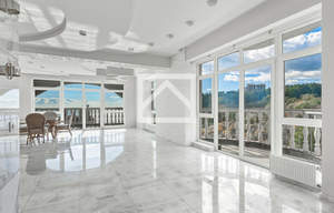 4-к квартира, вторичка, 147м2, 9/10 этаж