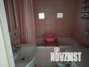 2-к квартира, вторичка, 47м2, 1/11 этаж