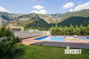 3-к квартира, вторичка, 90м2, 1/4 этаж