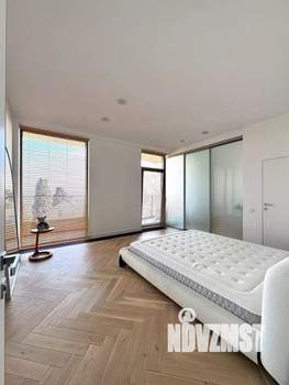 3-к квартира, вторичка, 138м2, 1/6 этаж