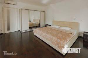 4-к квартира, вторичка, 218м2, 5/15 этаж