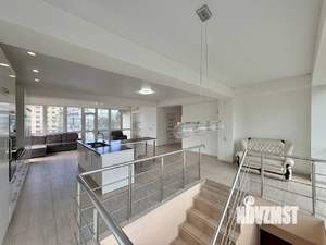 4-к квартира, вторичка, 166м2, 4/4 этаж