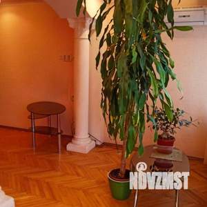2-к квартира, вторичка, 61м2, 4/5 этаж