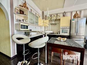 Студия квартира, вторичка, 61м2, 5/12 этаж