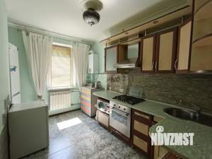 2-к квартира, вторичка, 60м2, 1/9 этаж
