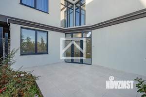 2-к квартира, вторичка, 130м2, 1/3 этаж