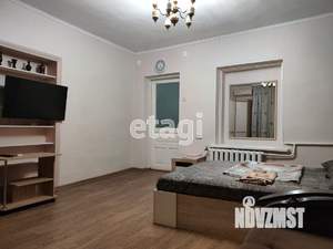 4-к квартира, вторичка, 50м2, 1/1 этаж