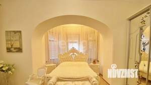 3-к квартира, вторичка, 90м2, 1/2 этаж