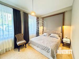 2-к квартира, вторичка, 101м2, 2/8 этаж