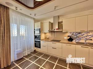 4-к квартира, вторичка, 136м2, 4/5 этаж