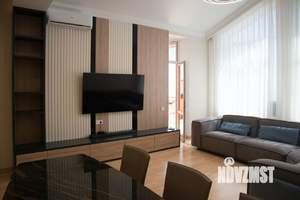 3-к квартира, вторичка, 125м2, 2/3 этаж