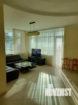2-к квартира, вторичка, 74м2, 1/20 этаж