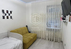 3-к квартира, вторичка, 90м2, 1/3 этаж