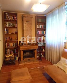 2-к квартира, вторичка, 55м2, 1/4 этаж