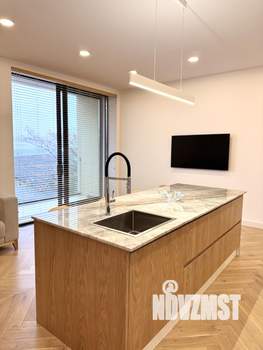 3-к квартира, вторичка, 138м2, 1/6 этаж