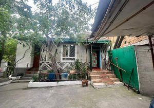 2-к квартира, вторичка, 72м2, 1/1 этаж