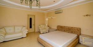 3-к квартира, вторичка, 118м2, 14/14 этаж