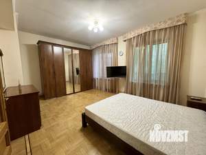 4-к квартира, вторичка, 136м2, 1/7 этаж