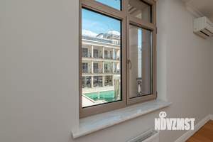 2-к квартира, вторичка, 133м2, 2/8 этаж