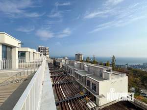 Студия квартира, вторичка, 91м2, 1/4 этаж