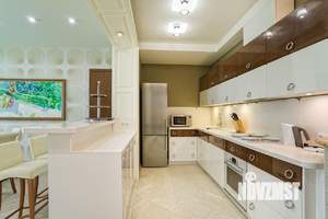 4-к квартира, вторичка, 221м2, 4/4 этаж