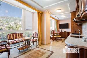 4-к квартира, вторичка, 174м2, 4/14 этаж