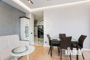 4-к квартира, вторичка, 90м2, 5/15 этаж