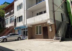 3-к квартира, вторичка, 129м2, 3/3 этаж