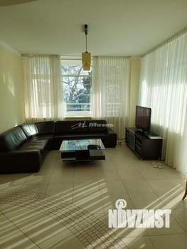 2-к квартира, вторичка, 74м2, 1/20 этаж