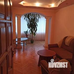 2-к квартира, вторичка, 61м2, 4/5 этаж